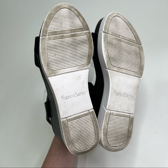 Franco Sarto Y2K 90s Black Velvet Modern Chunky White Platform Strappy Sandals - Picture 13 of 15